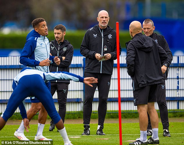 Clement and his team oversee the training session before the match against Dynamo kyiv