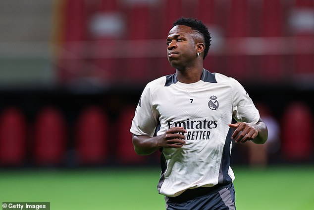 1723590353 886 Real Madrid boss Carlo Ancelotti responds to reports linking Vinicius