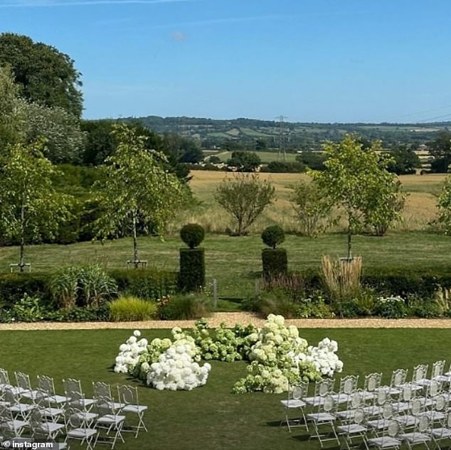 The couple tied the knot in the grounds of the luxurious Georgian mansion Kin House, which costs more than AU$30,320 (£15,640) to rent.