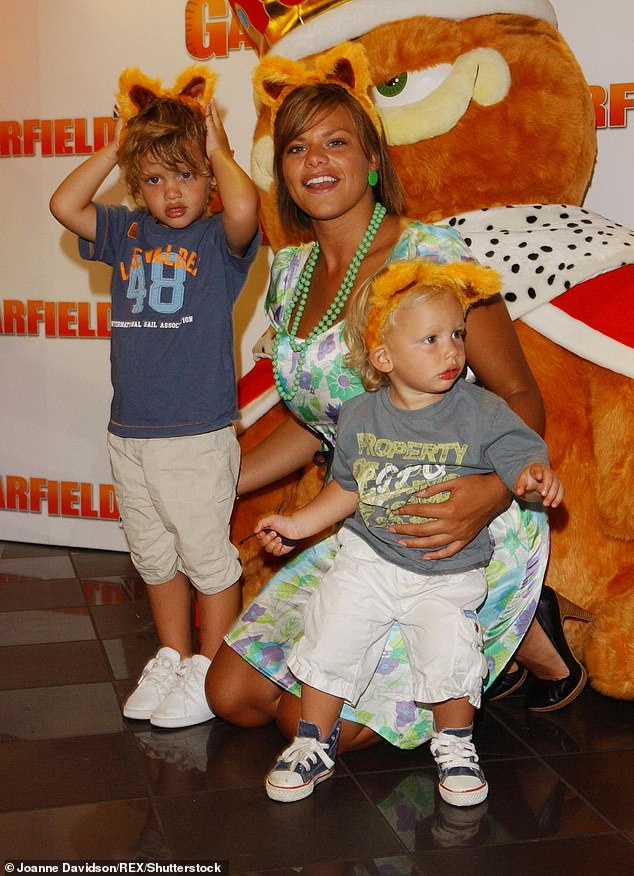 Freddie (left) pictured with his late mother Jade and brother Bobby (right) in 2006