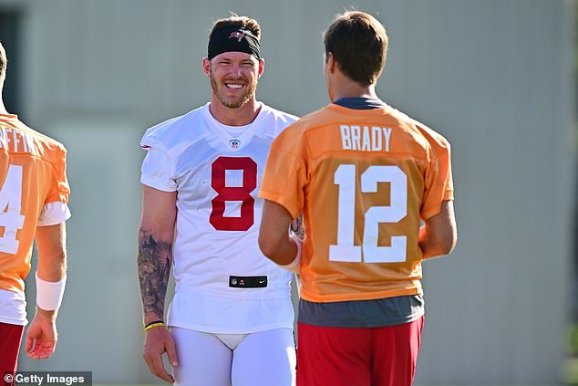 Tom Brady had two lockers at Tampa Bay Buccaneers facility, says Kyle Brady (No. 8)