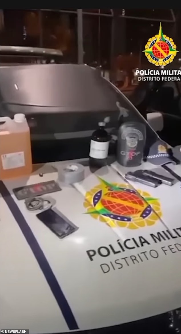 Image shows objects collected by the police at the home of Daniel Moraes Bittar