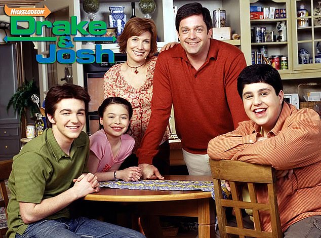 The two child stars played oddball step-siblings during the four-season series, which also starred Miranda Cosgrove, Nancy Sullivan and Jonathan Goldstein.