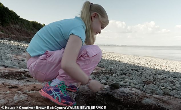 Tegan believed the footprints could date back to prehistoric times, and her mother Claire contacted paleontologists to find out.