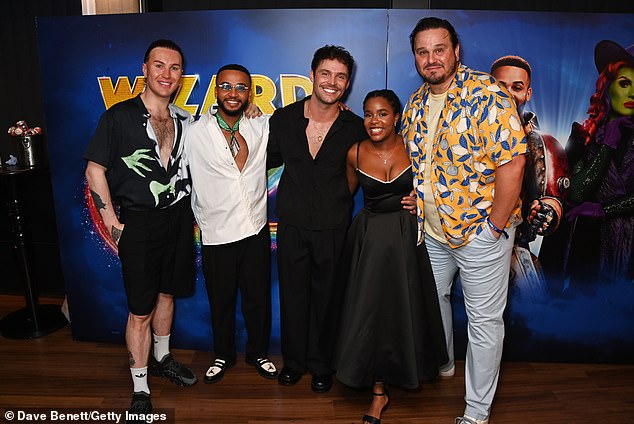 The singer was all smiles as he posed with his cast, including (from left: The Vivienne, Benjamin Yates, Aviva Tulley and Nic Greenshield).