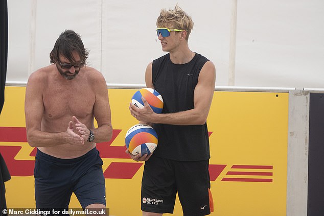 Van de Velde training before his match against Poland