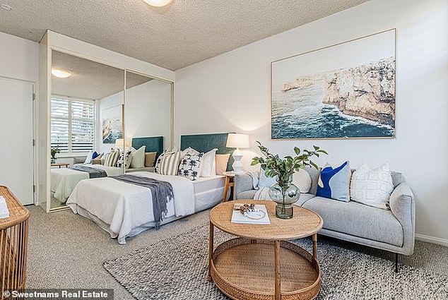 The ground-floor apartment sold for $550,000 after 78 days on the market, earning a profit of about $400,000.