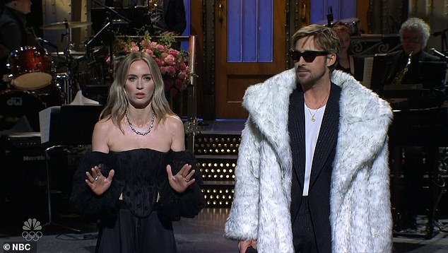 Taylor also gave Ryan Gosling and Emily her stamp of approval after their stint on Saturday Night Live.