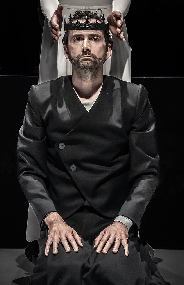 David Tennant plays Macbeth in a nearly two-hour production at the Harold Pinter Theatre