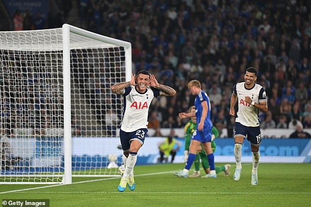 Tottenham drew 1-1 with Premier League newcomers Leicester City on Monday.