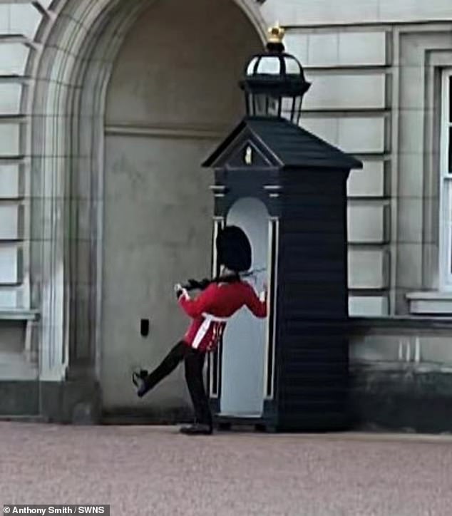 The hilarious moment was accidentally captured on camera by a tourist visiting the famous landmark in the City of Westminster in London.