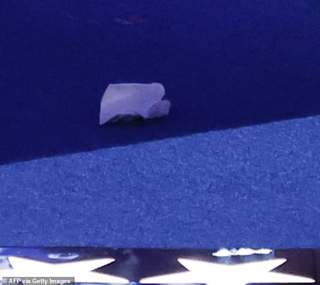 Online detectives tried to get to the bottom of the Democratic National Convention mystery. Here's a zoomed-in image of the object left on the stage