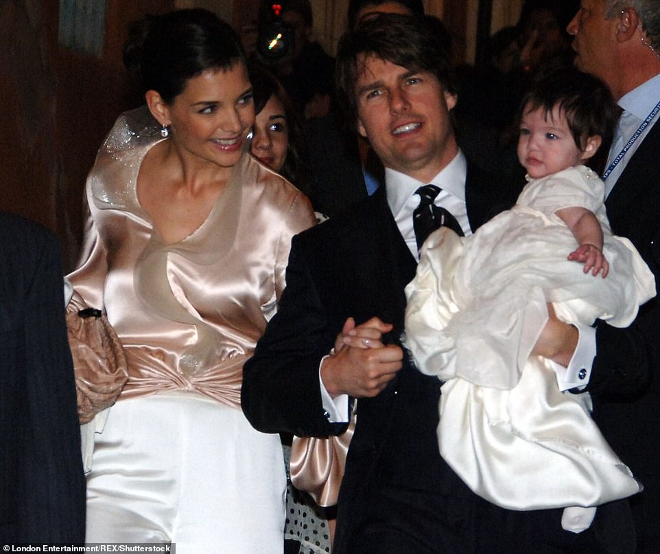 Cruise and Holmes with Suri at Nino's restaurant at the foot of the Piazza De Spagne (Spanish Steps) in Rome, Italy, two days before their fairytale wedding in November 2006.