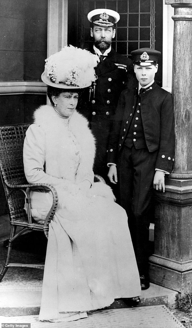 The Queen did not want her children, including the future Edward VIII and George VI. Above: Mary with her husband and son, the future King Edward VIII