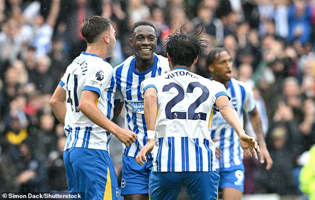 However, the leak did not affect the Seagulls' day, who won 2-1 against the Red Devils.