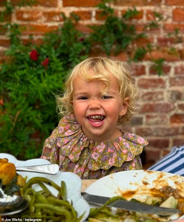 She wrote in the caption: 'A dreamy Saturday afternoon at @jamieoliver's house ❤. We ate the most amazing food and even took a little nap in front of the fire.'