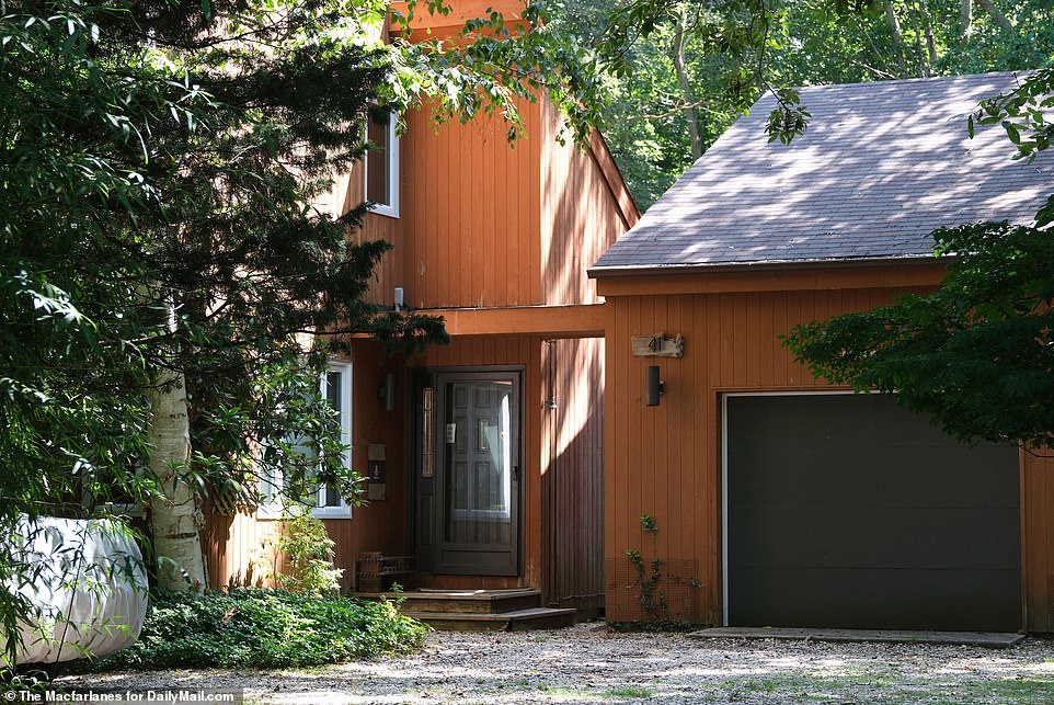 Dyatchin rented this house in The Springs, a less salubrious area of ​​East Hampton.