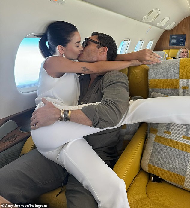 The loving couple flew in a rented plane with Hermes cushions and blankets.