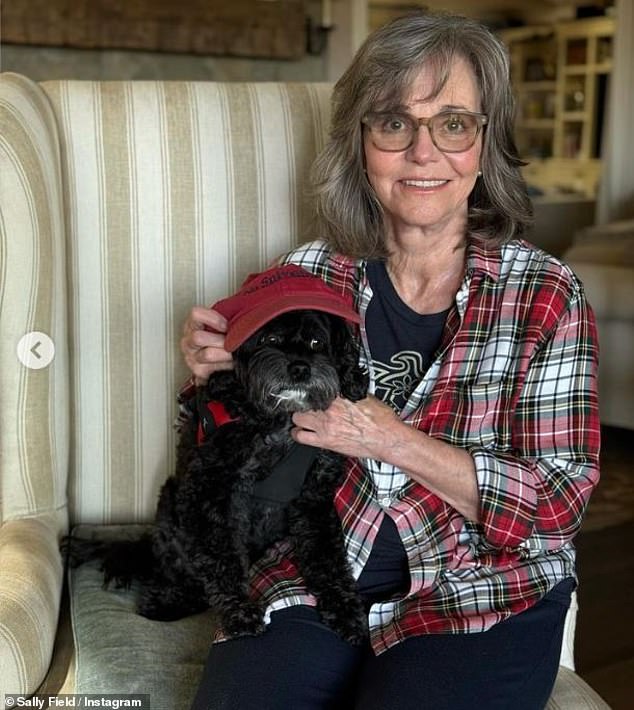 1724666425 675 Sally Field 77 returns to social media after being inspired