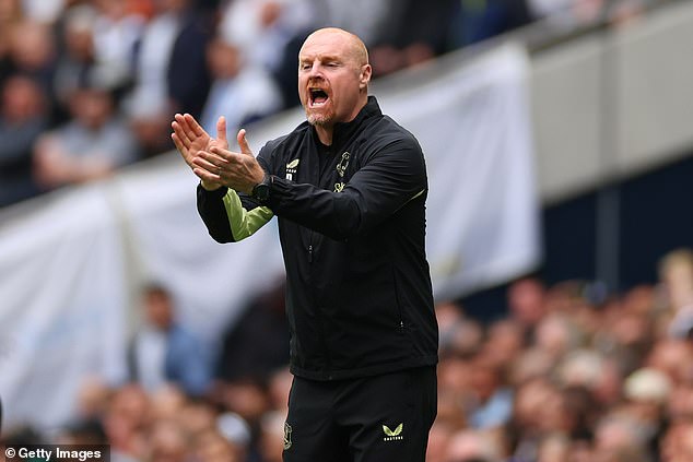 Everton manager Sean Dyche has stressed that he is not resigned to another battle against relegation.