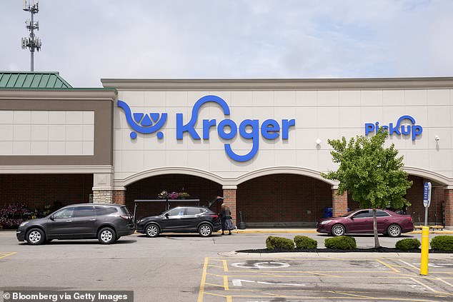 Kroger charges different fees depending on the pickup amount at many of its brands, including Kroger, Ralph's and Pick 'n Save.