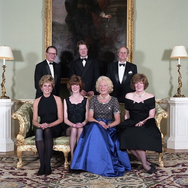 Lord Fellowes (top left) with Princess Diana and her family in 1995. Seated (left to right): Diana, Lady Sarah McCorquodale (sister), Frances Shand Kydd (mother) and Jane Fellowes (sister). Standing (left to right): Lord Fellowes, Charles, Earl Spencer (brother) and Neil McCorquodale