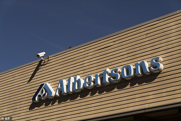 Albertsons' planned $24.6 billion acquisition would reduce competition, FTC says