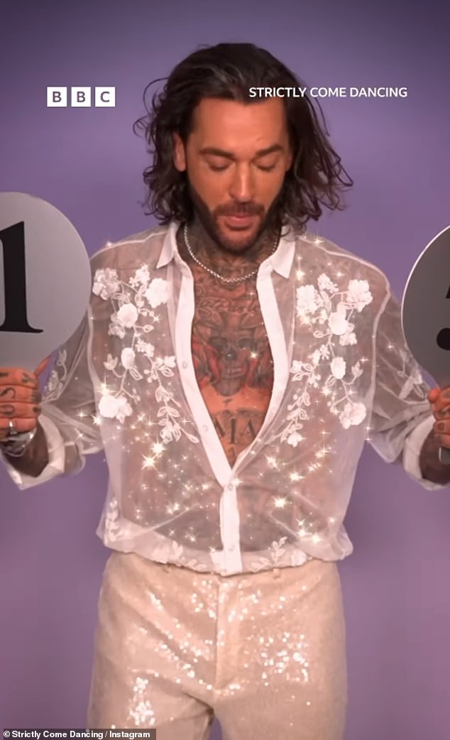 In a fun clip shared on the show's official Instagram page, Pete, 36, donned a low-cut floral suit and sparkly trousers.