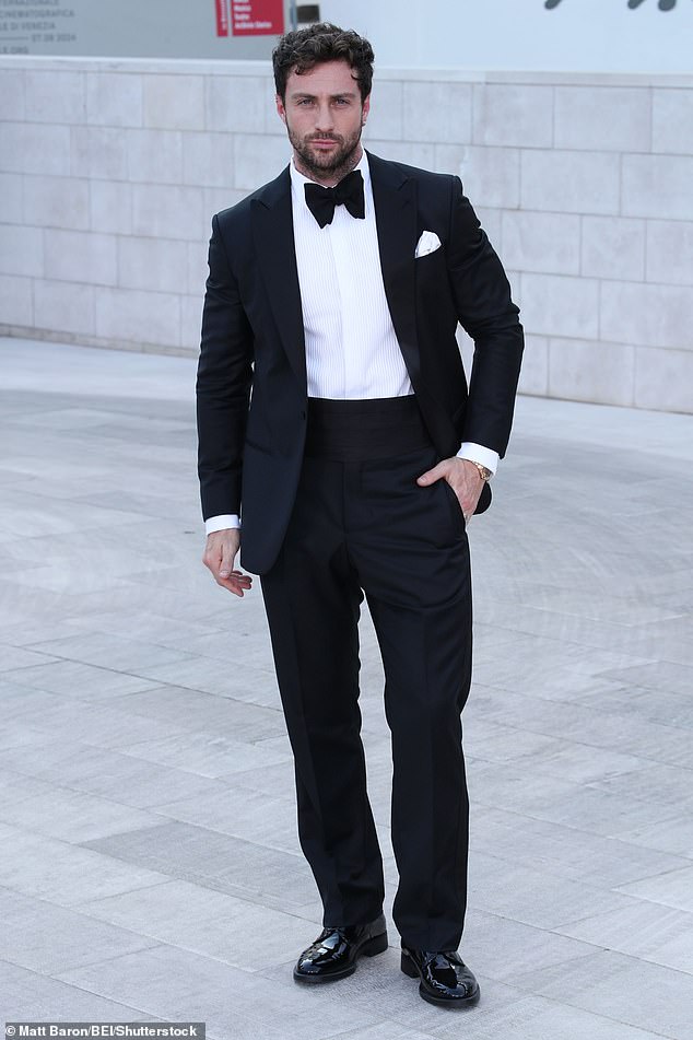 Also in attendance was Aaron Taylor-Johnson, looking dapper in a black blazer, bow tie and matching trousers.