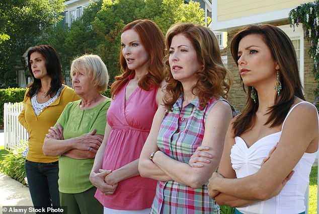 Desperate Housewives are shocked by ugly water fountain on Wisteria Lane