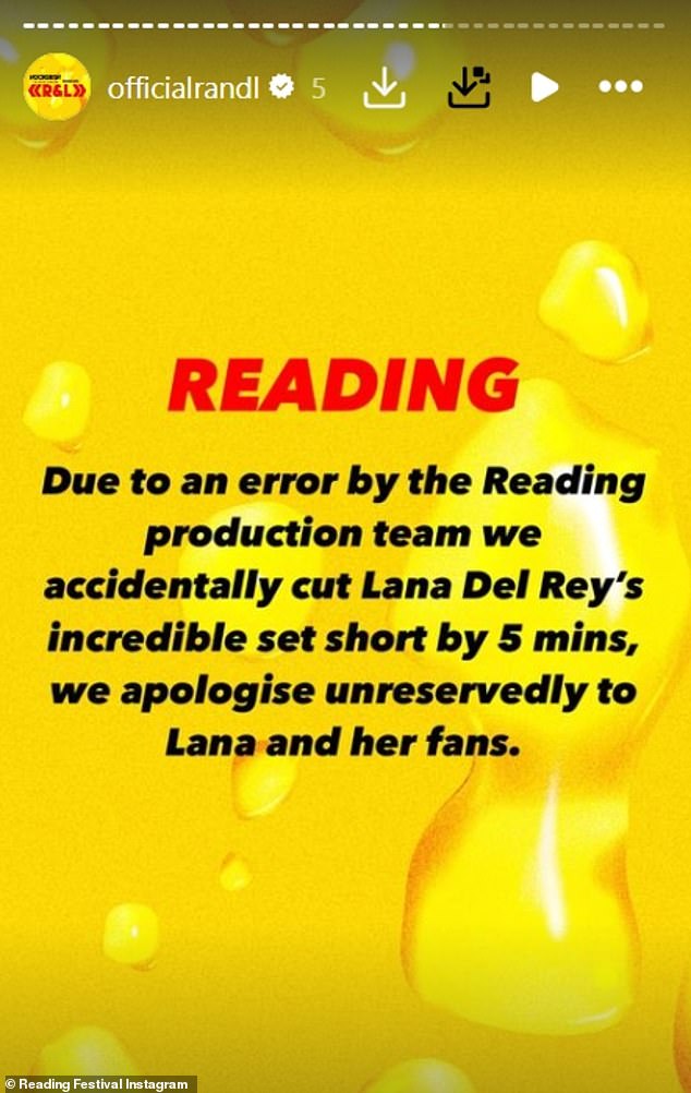 Festival organisers have apologised to Lana's fans after cutting short her performance in Reading on Saturday night.