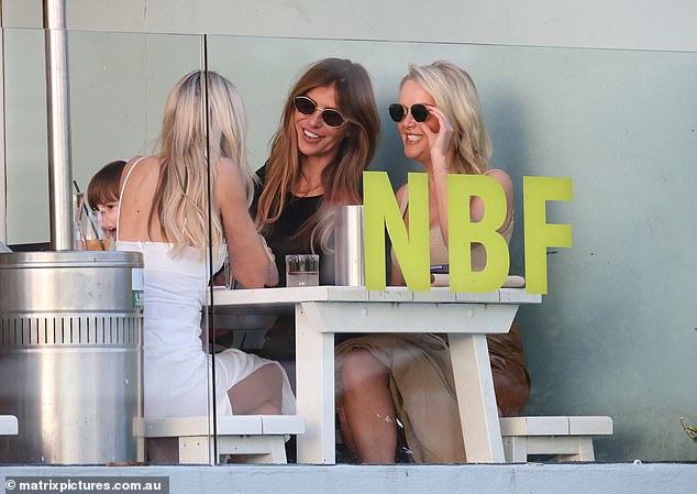 The trio met up at trendy North Bondi Fish restaurant in Bondi, where they toasted with champagne before partying the night away.