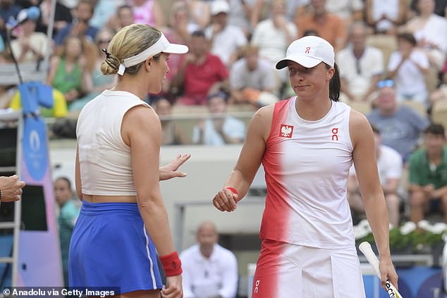 The fan shone brightly during American tennis star Danielle Collins' match against Iga Swiatek, which became heated after the former withdrew due to injury.