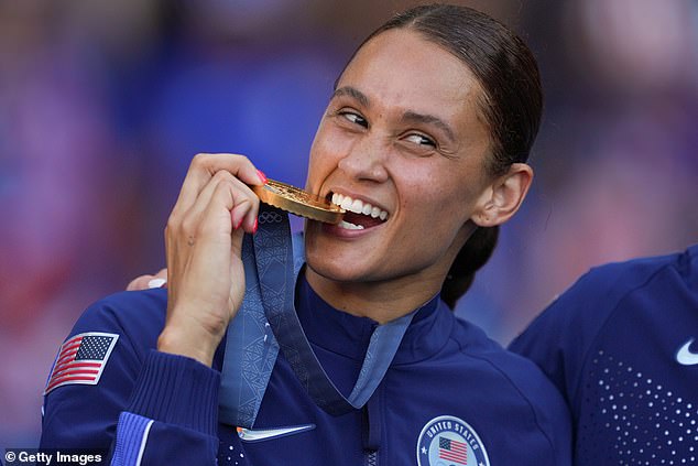 She was seen with her medal completely intact immediately after the United States defeated Brazil in the final.