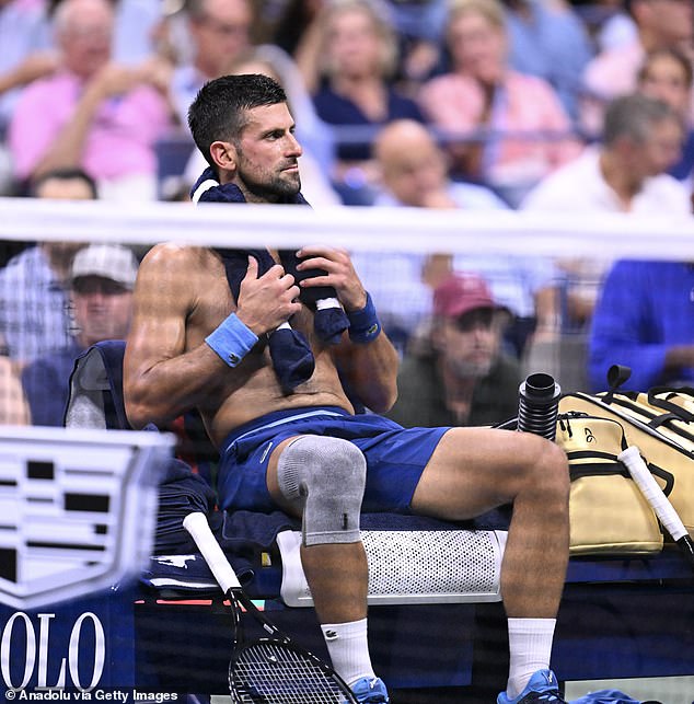 The roof was closed at Arthur Ashe due to thunderstorms outside and both players appeared to struggle with the conditions.