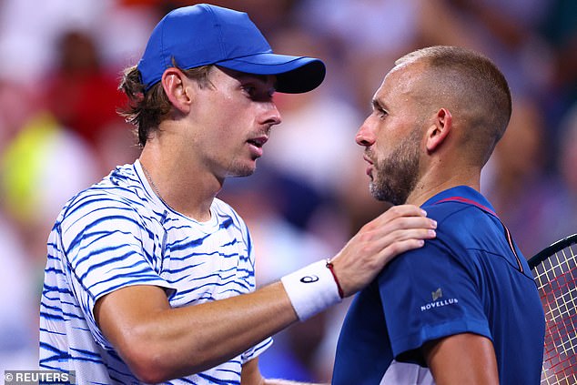 Alex de Minaur will face fellow Australian Jordan Thompson on Monday for a place in the quarter-finals.