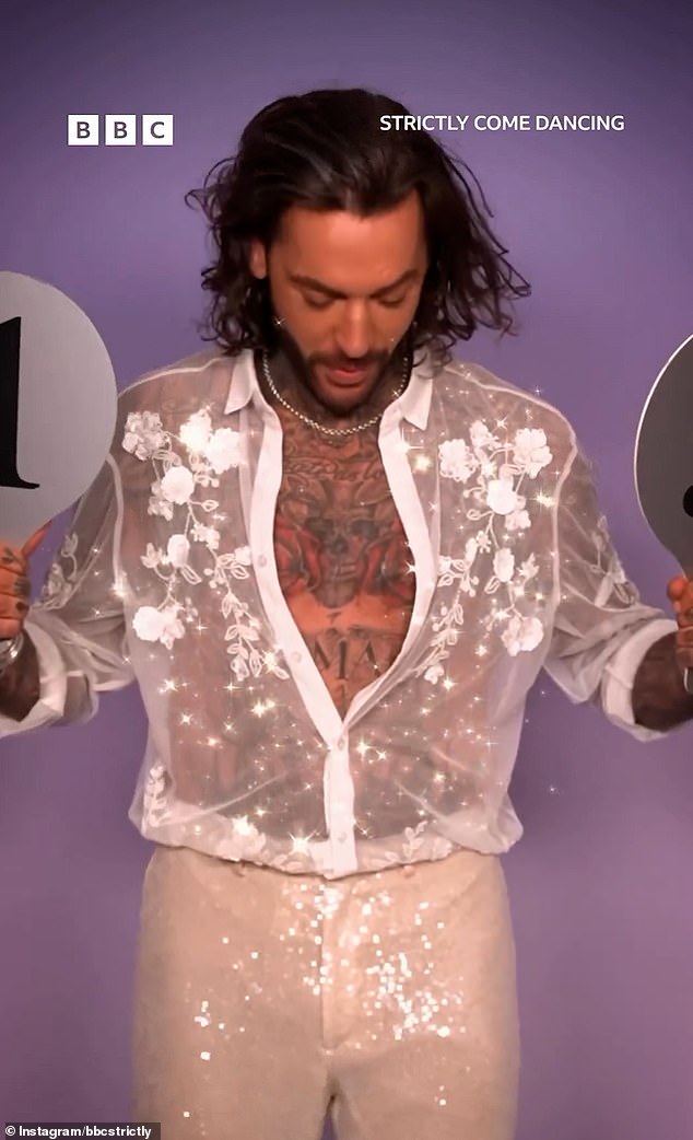 1725182792 510 Pete Wicks admits his manager forced him to sign up