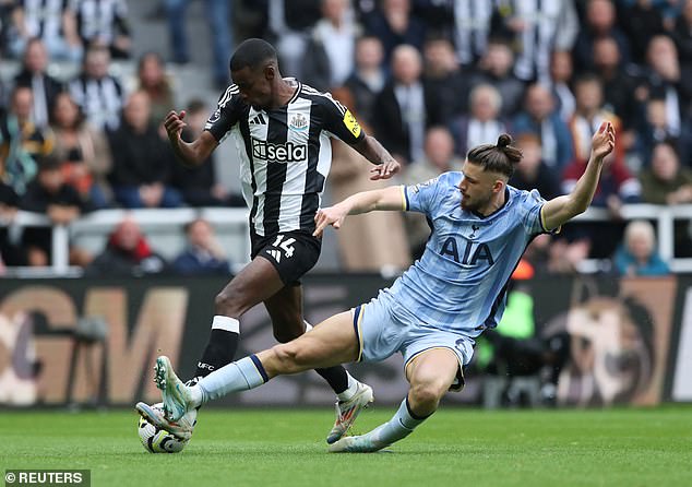 Spurs defender Radu Dragusin replaced Mickey Van de Ven at centre-back on Sunday