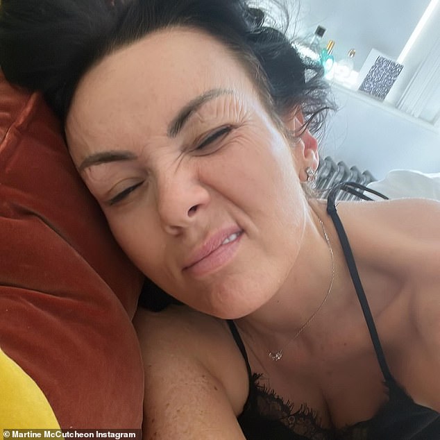 The 48-year-old actress showed off her natural beauty by going makeup-free and appeared playful as she made funny faces for the camera.