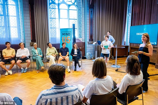 She joined a workshop focused on the mental well-being of students, which was presented by two young people