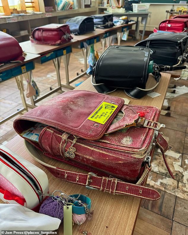 The school was abandoned in 2011 and has remained frozen in time. The picture shows school bags placed on desks that have not been touched for more than 10 years.