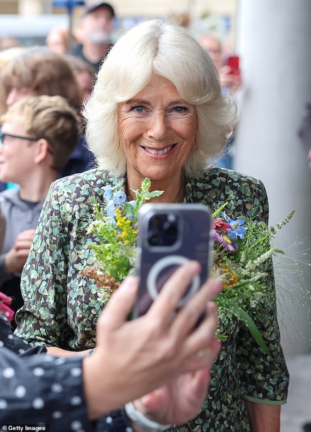 1725363205 818 Queen Camilla returns to royal duties after summer break and