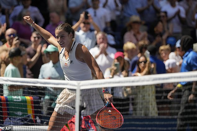 Navarro receives applause from the crowd after sealing victory in straight sets on Tuesday