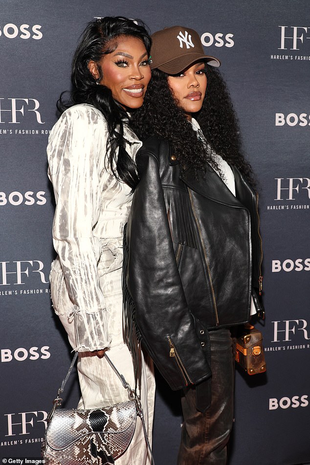 Teyana approached Nikki Taylor, who was sporting an all-white look and carrying a snakeskin handbag.