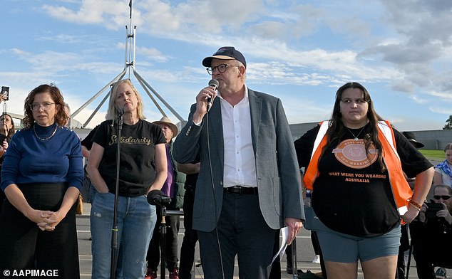 Ms Williams (pictured right alongside Premier Anthony Albanese at a rally in February) said she repeatedly told the journalist and film crew she was not comfortable with them appearing at her home.