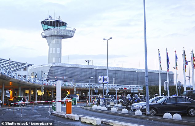 One reviewer described his experience at Bordeaux-Merignac Airport (the second worst) as 