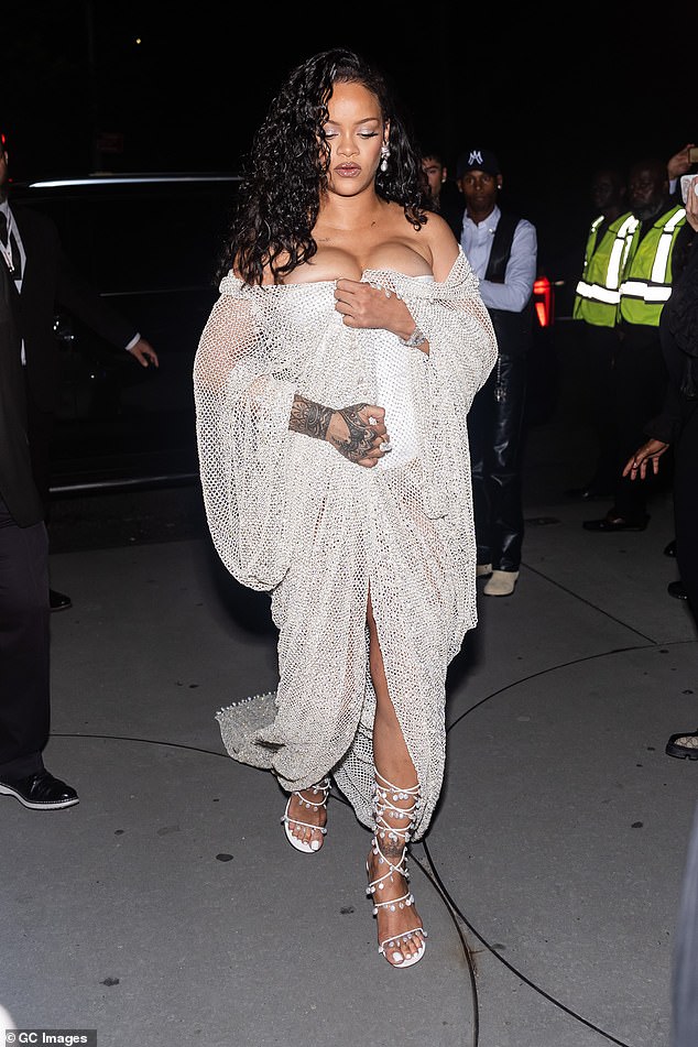 The Umbrella singer looked glamorous as ever at the event, held at the Solomon R. Guggenheim Museum, wearing a custom crystal mesh gown by Alaïa.