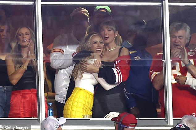 Last season, Taylor and Brittany dominated headlines with their new friendship (above)