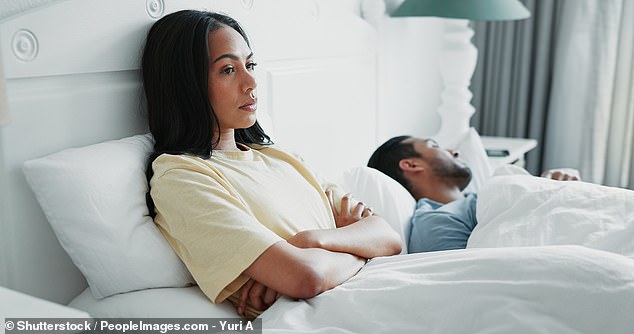 Researchers found that those who had trouble falling asleep fell asleep faster and stayed asleep longer if they treated themselves to milk and bananas as their last meal of the night.