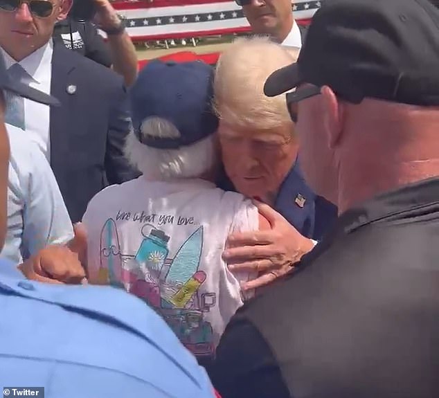 1725761133 957 The dramatic moment a Trump supporter faints at a rally